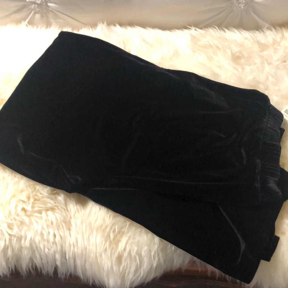 Coldwater creek velvet pants - sz Small - black NWT.